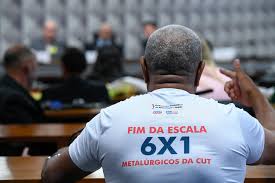 CNI: Redução de jornada a 40h elevaria custo em até R$ 267,2 bi por ano
