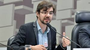 Indicado de Haddad ao Banco Central, Guilherme Mello coordenou plano do PT que propõe mudanças no mercado financeiro
