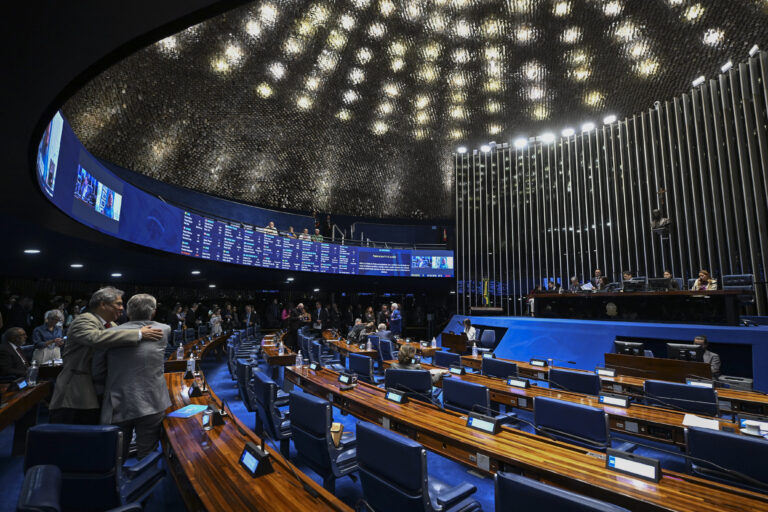 Senado aprova criação de cargos no Executivo com impacto de R$ 5,3 bilhões