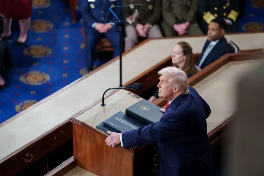 Trump: 'Grande onda contra Irã ainda nem chegou'