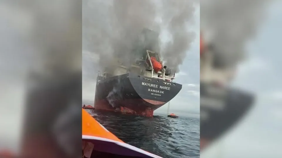 Irã ataca navios no Estreito de Ormuz
