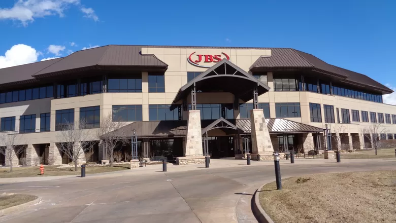 Trabalhadores da JBS anunciam greve em frigorífico nos EUA