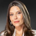 Júlia Lucy