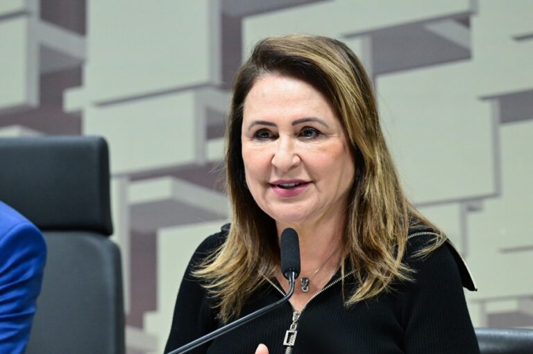Kátia Abreu apaga publicação após fala antissemita contra Alcolumbre