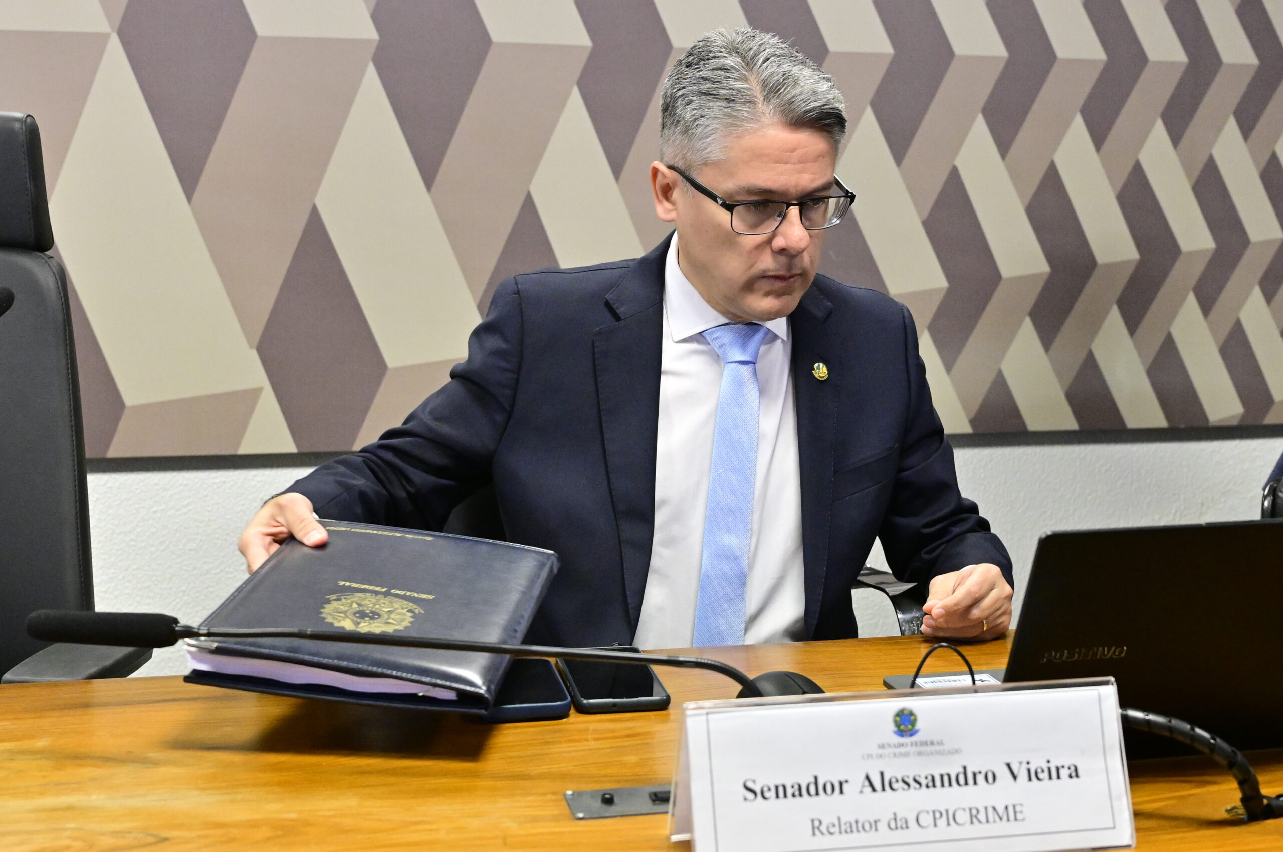 Vieira reage a Gilmar e acusa atuação política de ministro do STF