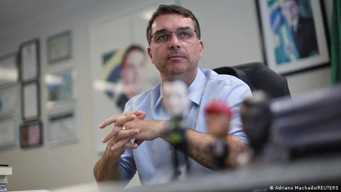 Flávio reage a inquérito no STF: “cerco jurídico”