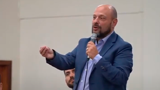 Governo demite presidente do INSS