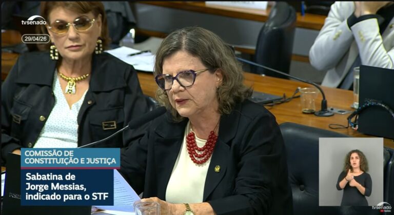 Ex de Gilmar aparece em sabatina de Messias no Senado