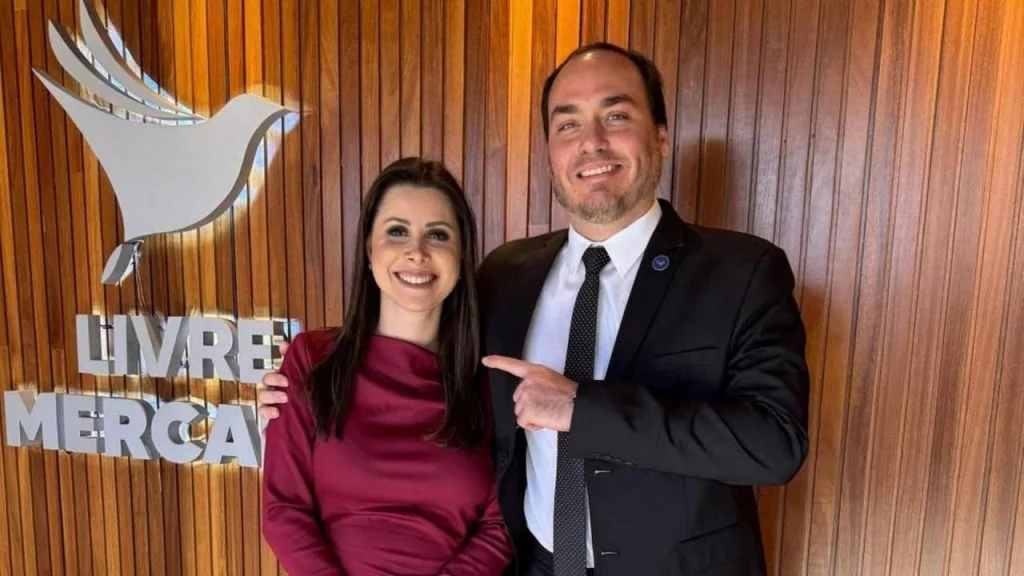 Veritá: Carlos e De Toni lideram disputa ao Senado em SC