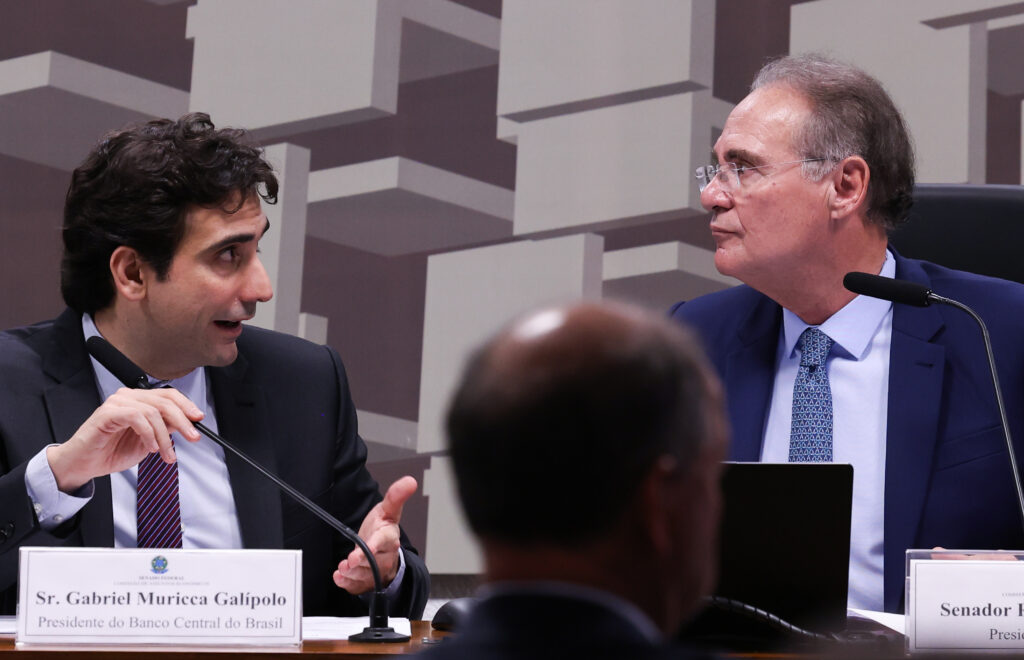 Presidente do BC Gabriel Galípolo na CAE