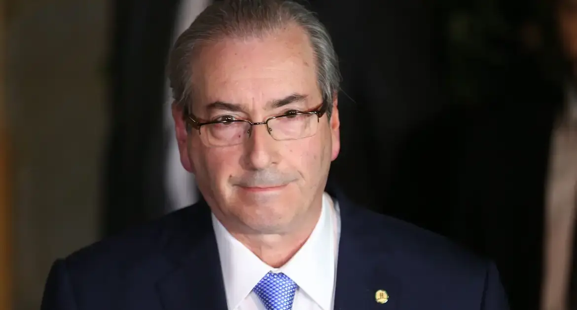 Cunha é alvo de Dino por influência sobre emendas