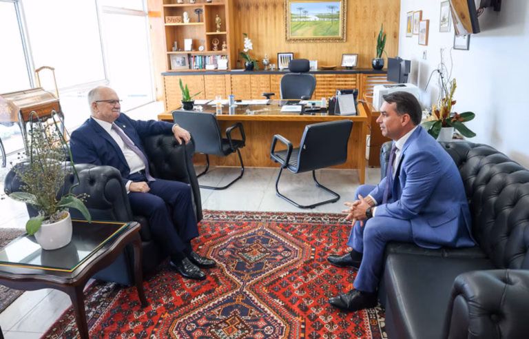 Flávio sobre reunião com Fachin: ‘Fiquei com excelente impressão dele’