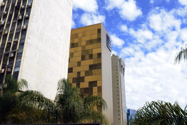 CNI chama PEC do fim da escala 6×1 de “inadequada e inoportuna”
