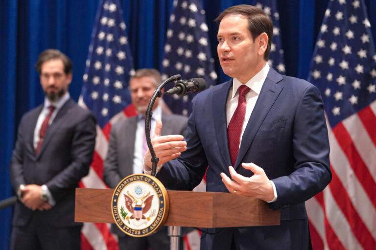 Rubio anuncia restrição de vistos para apoiadores de grupos terroristas de extrema esquerda