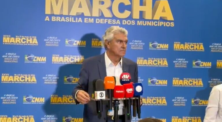 “Quem é que te enrolou?”, diz Caiado sobre Desenrola