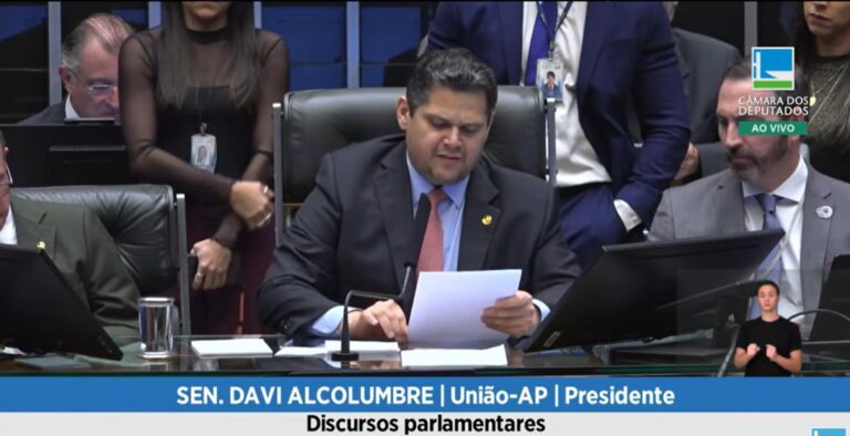 Alcolumbre indefere requerimentos de criação da CPMI do Master