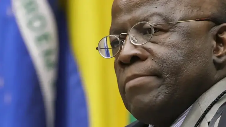 Joaquim Barbosa condiciona candidatura à reação do eleitorado