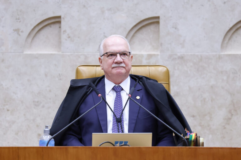 Fachin propõe contracheque único para conter “penduricalhos”