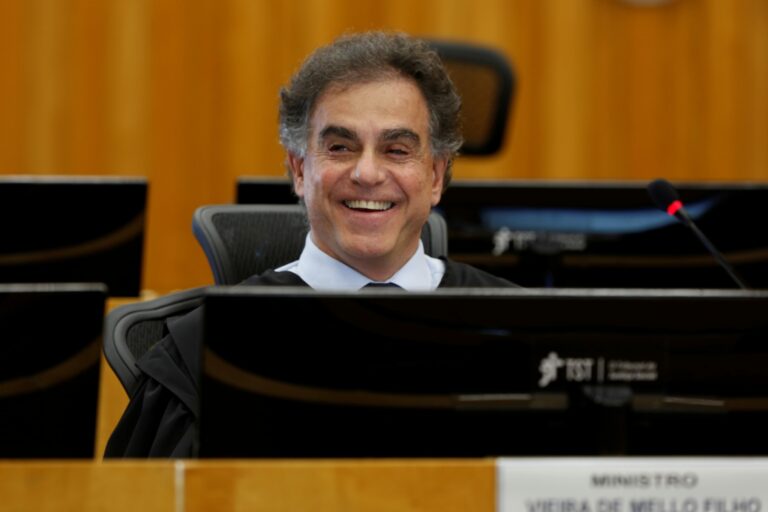 Presidente ‘vermelho’ do TST recebeu quase meio milhão em apenas 3 meses