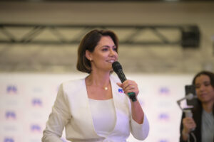 Urgente: Michelle comunica a Valdemar que se afastará temporariamente do PL Mulher