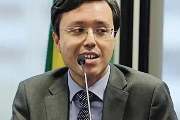 Justiça solta ex-fiscal acusado de liderar fraude de mais de R$ 1 bi em SP
