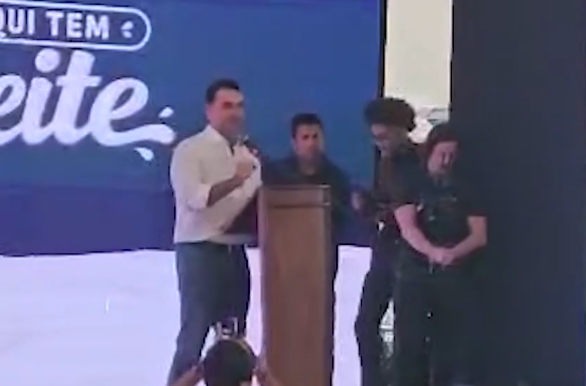 Flávio a Zema e Caiado: Temos que tirar o Brasil das mãos sujas do PT