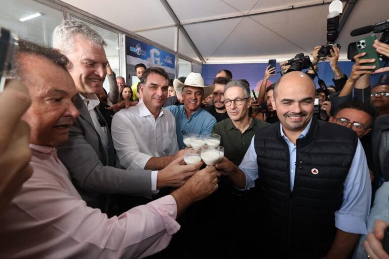 Após reencontro com Flávio, Zema diz que direita estará “mais unida do que nunca”