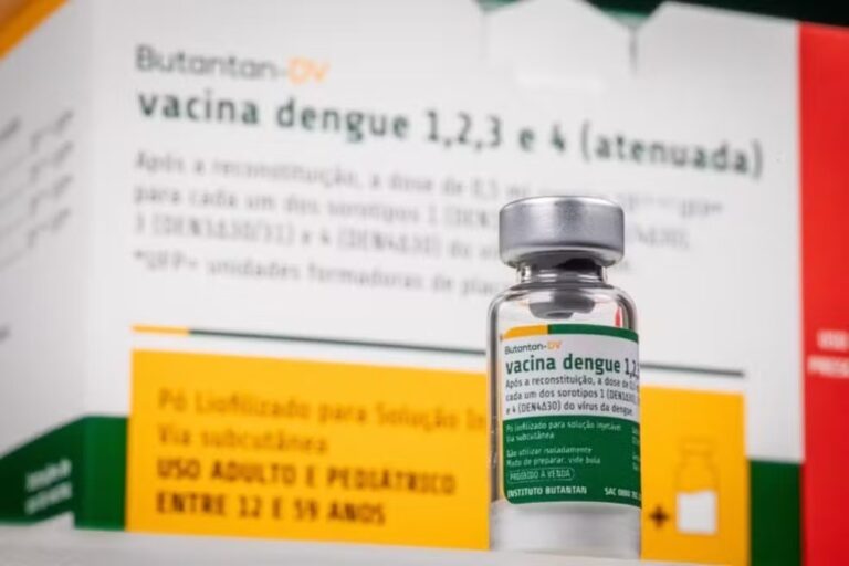 Ministério da Saúde suspende vacina da dengue do Butantan após duas mortes suspeitas