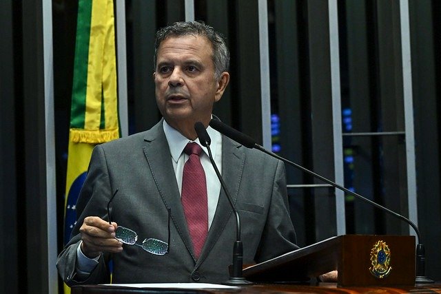 Marinho pede que AGU investigue aliados de Lula por críticas à PEC da jornada flexível