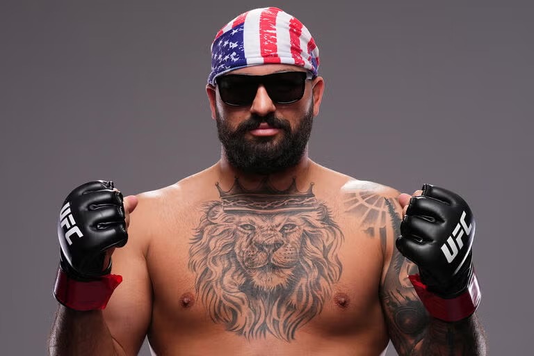 Lutador chamou Michelle Obama de homem, Dana White reagiu