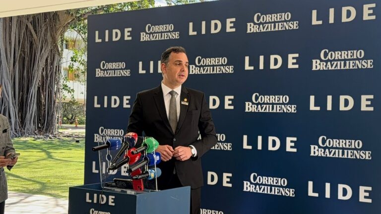 Pacheco diz que é “frustração” o país não ter regulamentação das redes