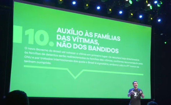 “Desfazer o que fez Dilma”, diz Flávio ao defender endurecimento das penas