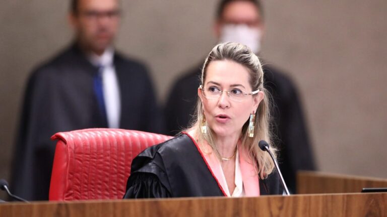 Maria Claudia Bucchianeri assume atuação jurídica na pré-campanha de Flávio Bolsonaro