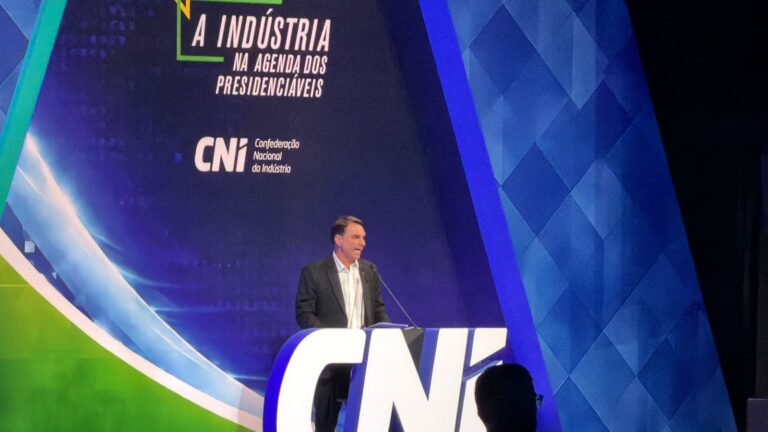 Flávio defende independência econômica em terras indígenas