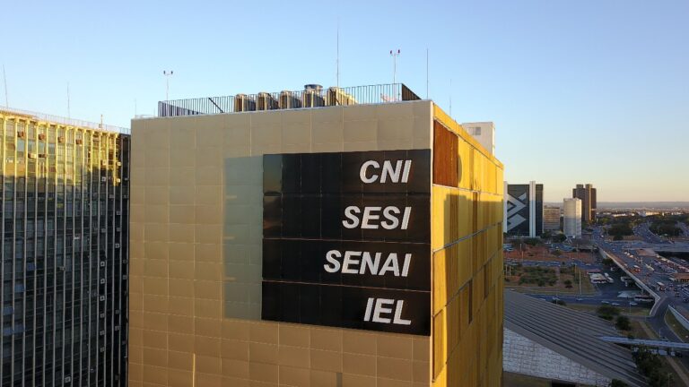 CNI alerta que novo tarifaço dos EUA pode atingir mais de um terço das exportações brasileiras