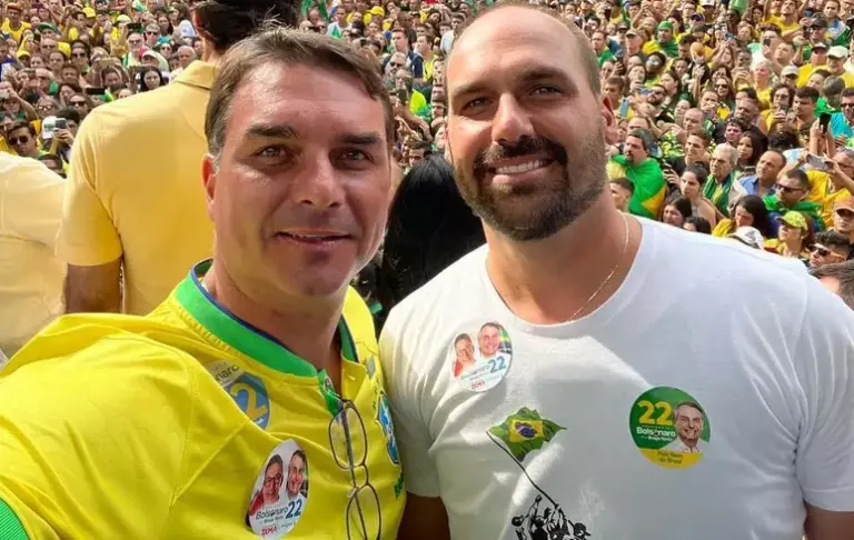Flávio diz que condenação de Eduardo é ‘vingança’ do STF