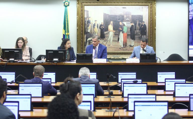 CCJ da Câmara vota amanhã PEC da redução da maioridade penal