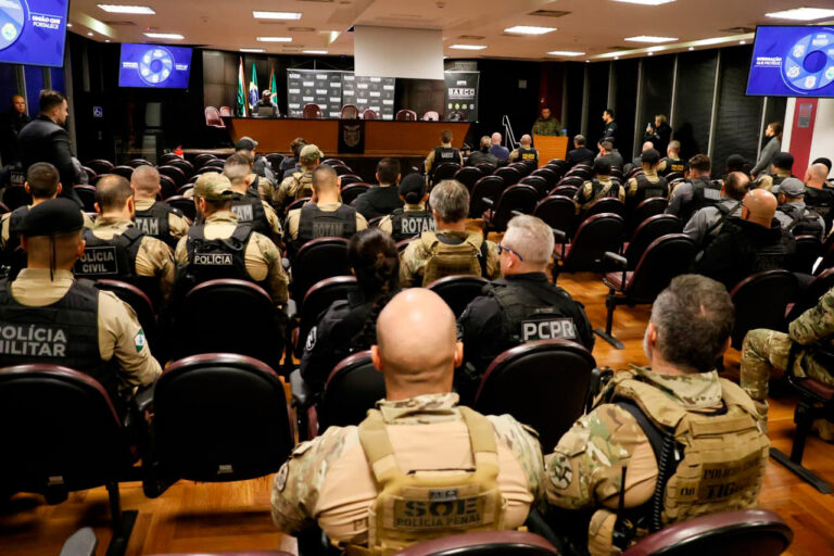 Megaoperação mira integrantes do PCC e cumpre 559 mandados em quatro estados