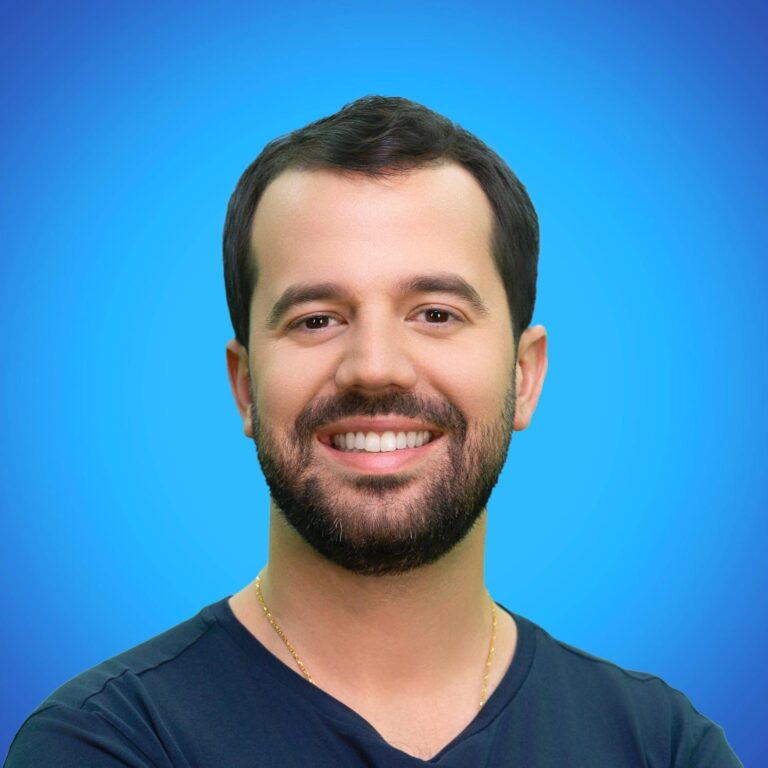Filho de Sérgio Cabral e pastor são alvos da PF no Rio