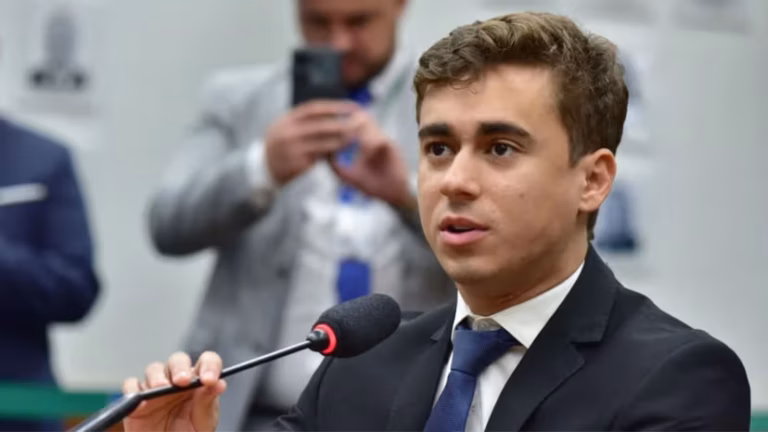 Nexus: Direita domina engajamento nas redes entre deputados mais influentes