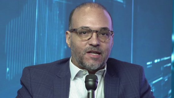 ALive: Flávio é a ‘ponte’ que Brasil precisa para ‘desarmar’ tarifas dos EUA