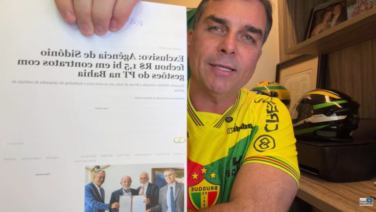 Flávio cita reportagem sobre Sidônio durante live