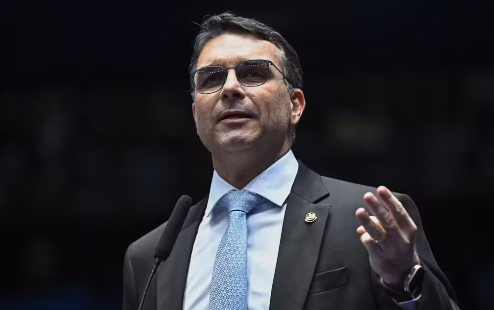 Flávio pede envio de observadores estrangeiros para acompanhar eleições