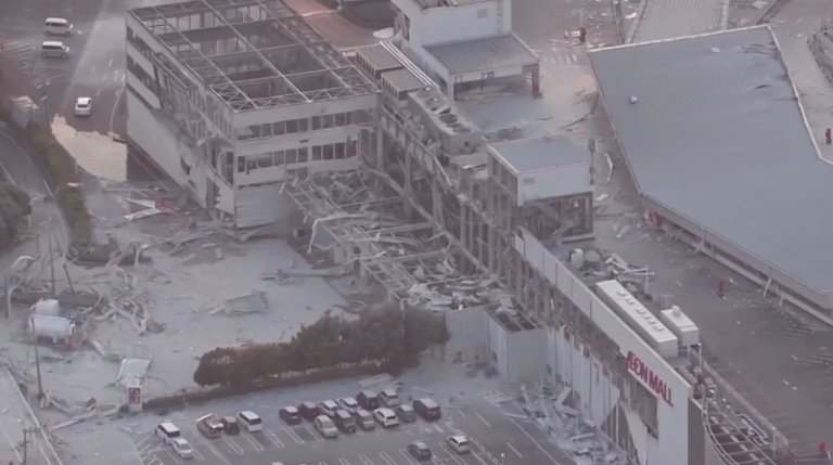 Terremoto provoca caos no Japão; prédios desabam e há mortos